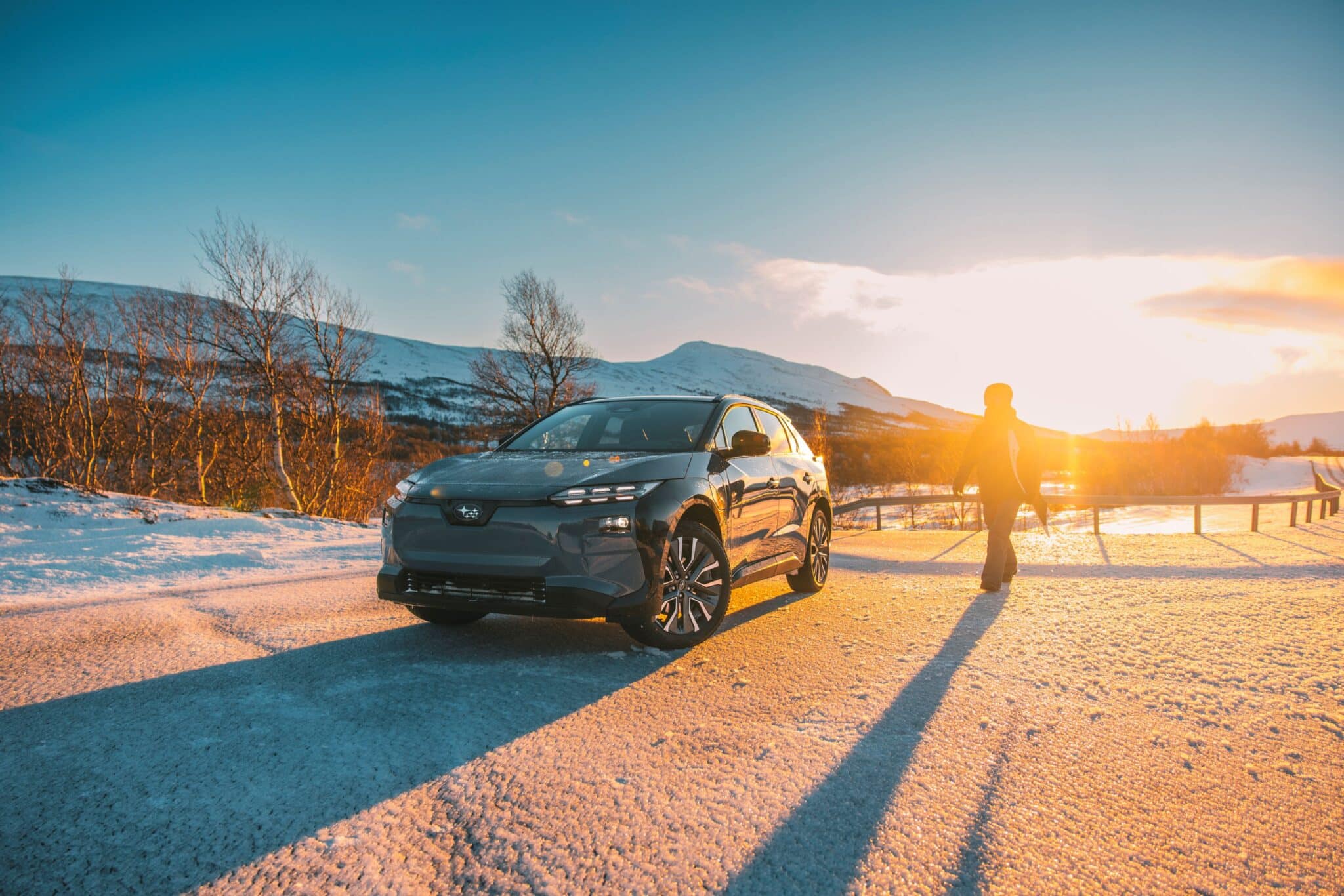 „Subaru“ pristato atnaujintą visiškai elektrinį „Solterra“ automobilio modelį