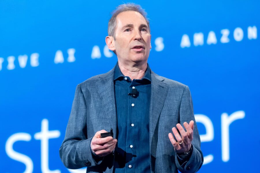 Trys debesijos milžinės vienu balsu: „Anthropic” technologijos prieinamos visiems, išskyrus Pentagoną