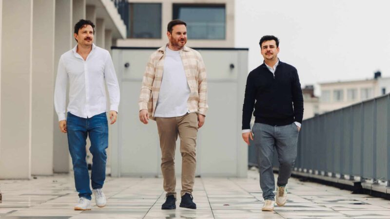 Dirbtinis intelektas veržiasi į logistiką: „Vectrix“ startuolis pritraukė daugiau nei 1 mln. eurų