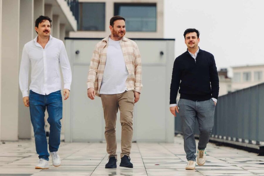 Dirbtinis intelektas veržiasi į logistiką: „Vectrix“ startuolis pritraukė daugiau nei 1 mln. eurų