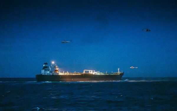 Naftos kainų krizė: JAV svarsto naudoti rezervus ir keisti sankcijas