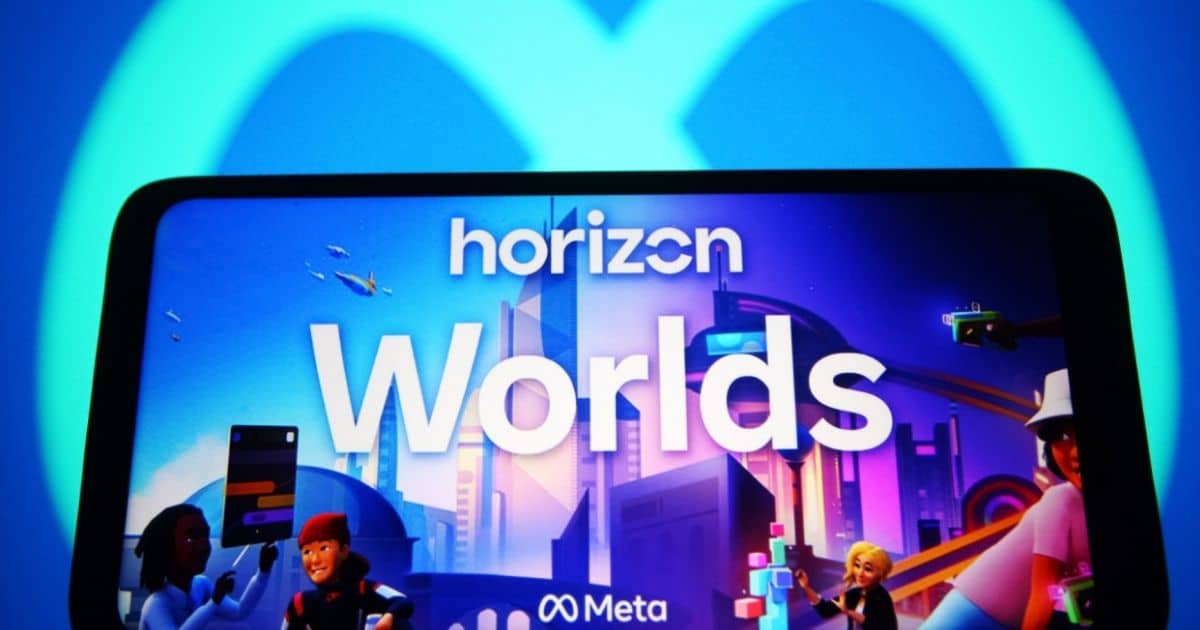 „Meta” pakeitė kursą: „Horizon Worlds” VR platforma kol kas nebus uždaryta