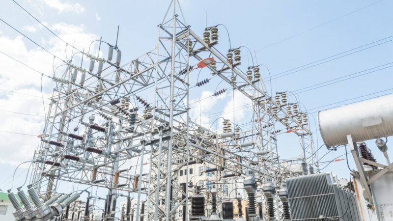 EK patvirtino paramos Rumunijai paketą, kuris gali pakeisti šalies elektros rinką