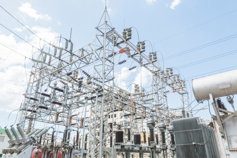 EK patvirtino paramos Rumunijai paketą, kuris gali pakeisti šalies elektros rinką