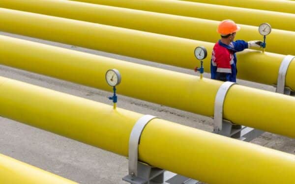 Energetikos krizės grėsmė: po atakų sustabdyta dalis pasaulio dujų tiekimo