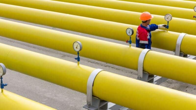 Energetikos krizės grėsmė: po atakų sustabdyta dalis pasaulio dujų tiekimo