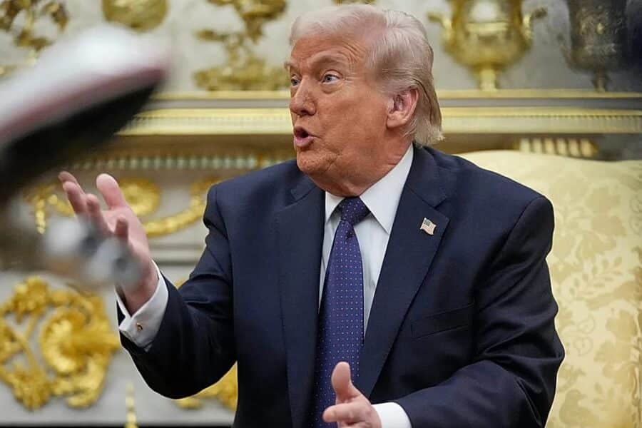 Trumpas apie karą Ukrainoje: Putinas pasirengęs deryboms, spaudimas tenka Zelenskiui