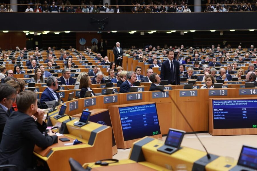 Europos Parlamente formuojasi nauja dešinioji dauguma migracijos klausimais