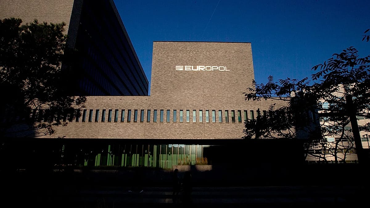 Milžiniška įtampa Europoje: gyventojai įspėjami apie ženkliai išaugusias grėsmes