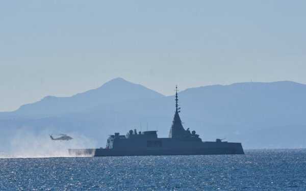 Po Irano atakų Graikija skubiai permeta karines pajėgas į Kiprą: ar regionas slysta į atvirą konfliktą?