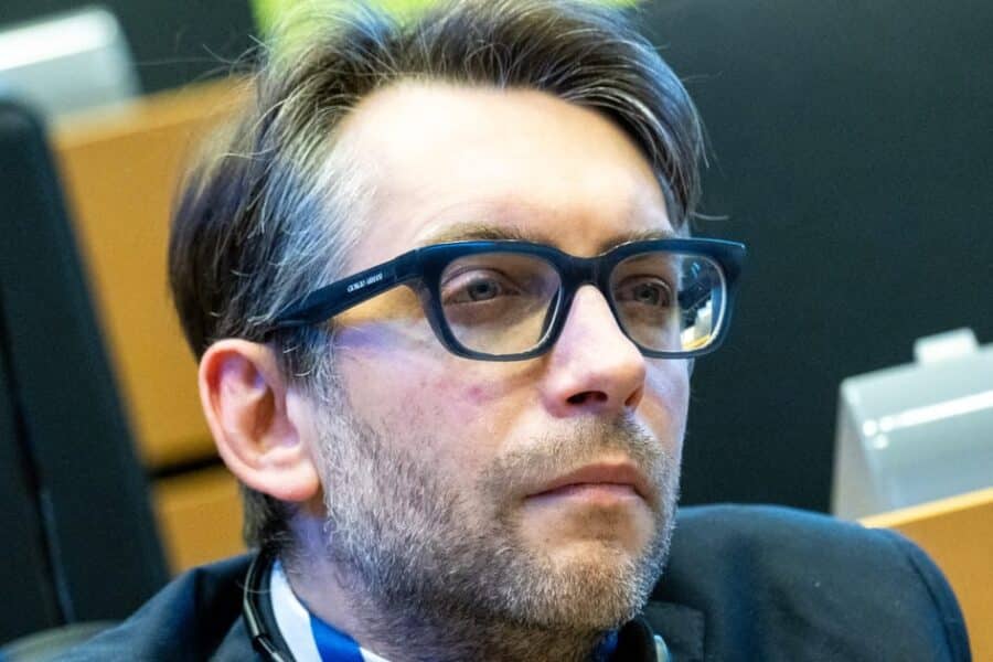 EP Aplinkos komiteto pirmininkas: karas Artimuosiuose Rytuose įrodo ES Žaliojo kurso būtinybę