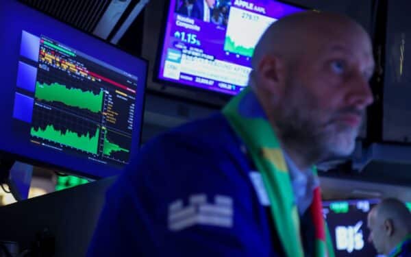 Žinomas Wall Street komentatorius: biržos nuosmukis dėl Irano karo atveria netikėtų investavimo galimybių