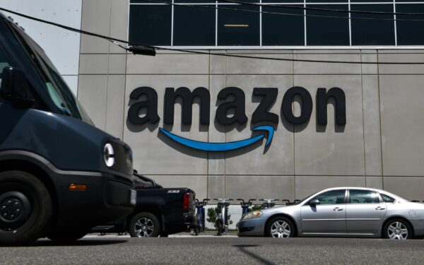 Netikėtas „Amazon“ ėjimas: neseniai įsigijo robotikos startuolį „Rivr“