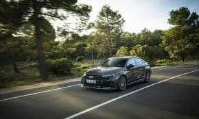 „Audi RS 3 competition limited“. Gamintojo nuotr.