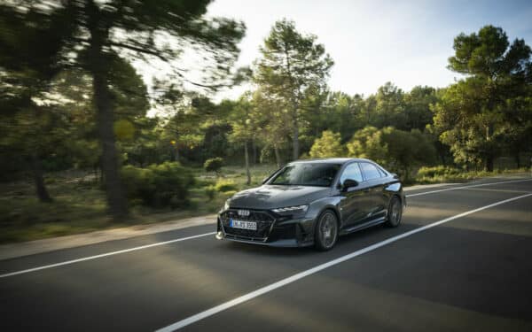 „Audi“ pristato „RS 3 competition limited“ – išskirtiniausią visų laikų RS 3
