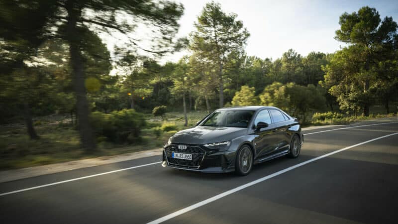 „Audi“ pristato „RS 3 competition limited“ – išskirtiniausią visų laikų RS 3