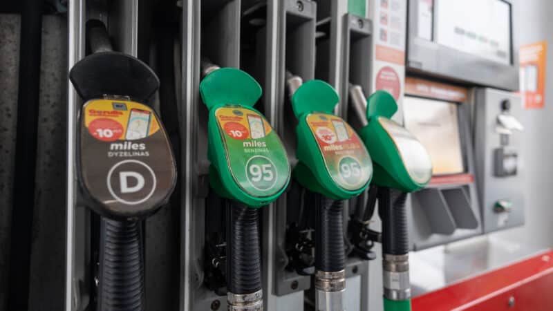 Vairuojate seną dyzelį? Ekspertai siunčia įspėjimą, laukia visiškas bankrotas