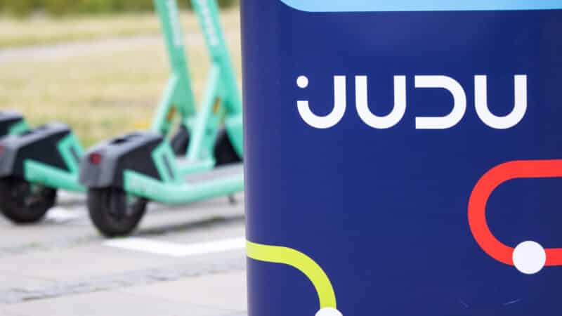 Gyventojams siunčiamos melagingos žinutės: paspaudus nuorodą galima netekti pinigų