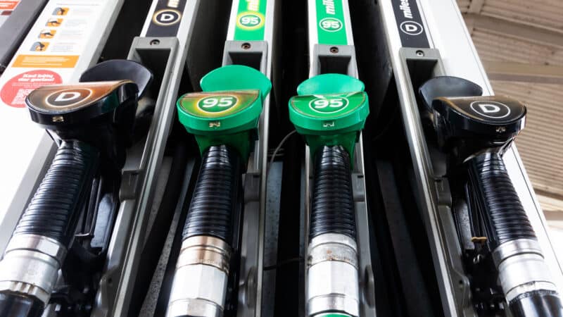 Įspėjimas vairuotojams: kelionės į Lenkiją dėl kuro gali tapti sudėtingesnės