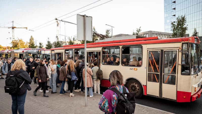 Vairuotojai priversti griebtis už galvų: tenka susidurti su nauja realybe, to dar nebuvo