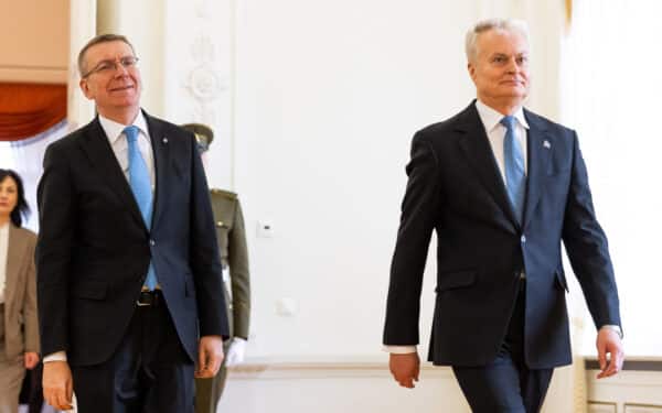 Nausėda su Latvijos vadovu aptarė situaciją Artimuosiuose Rytuose