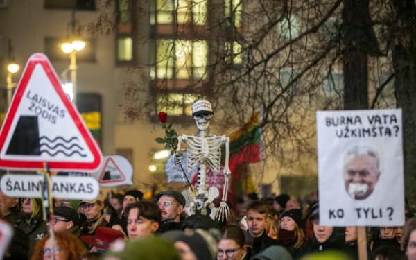 Didėjanti įtampa: LRT pataisos kelia nerimą, žurnalistai rengia naują protestą