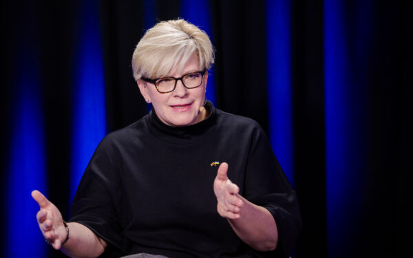 Dėl brangstančio kuro – kritiškas vertinimas: sprendimai gali turėti tik simbolinį poveikį