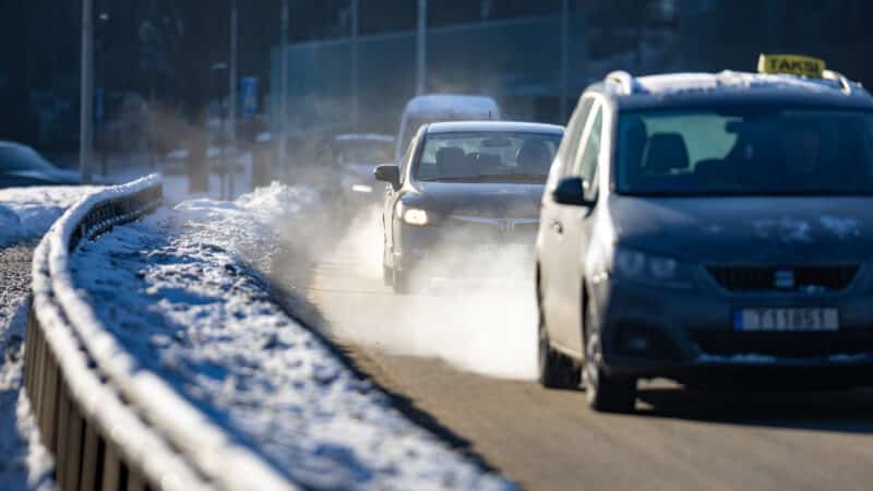 Automobilių taršos tikrinimas keisis: daugiau dėmesio efektyvumui ir technologijoms