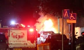 Irano raketa pataikė į pastatą Tel Avive. EPA-ELTA nuotr.