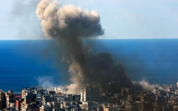 Konfliktas Artimuosiuose Rytuose gali smogti visai ekonomikai, piešiamas blogiausias scenarijus