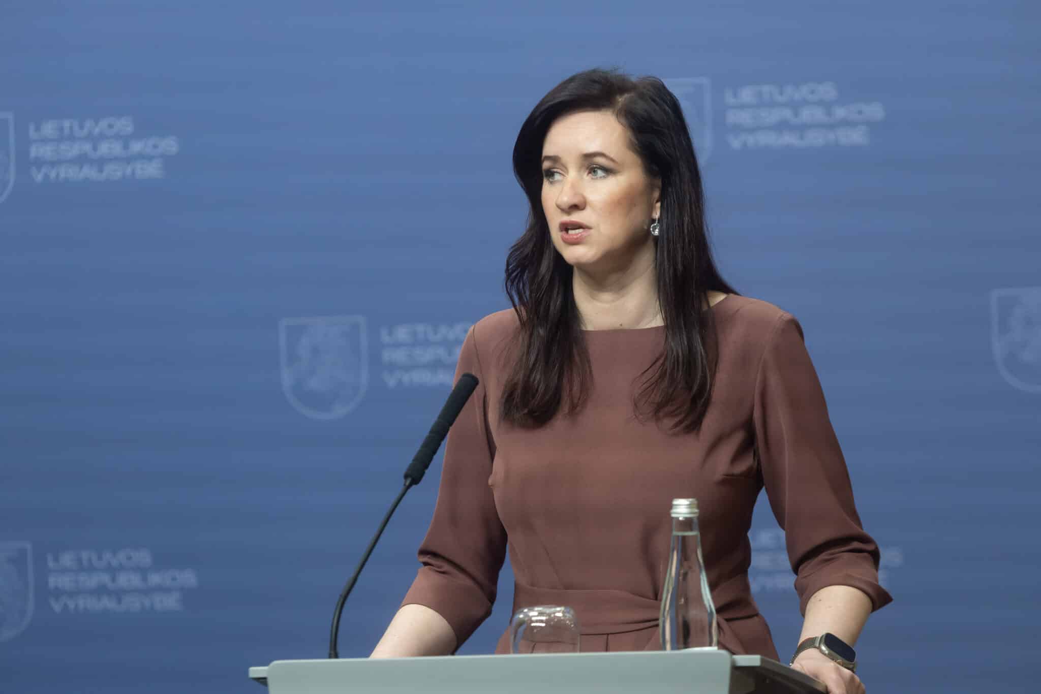 Premjerė apie išaugusį vartojimą: tai nebūtinai susiję su atsiimtomis pensijų lėšomis