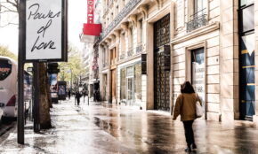 Sveikstanti Celine Dion paskelbė apie sugrįžimą į sceną. EPA-ELTA