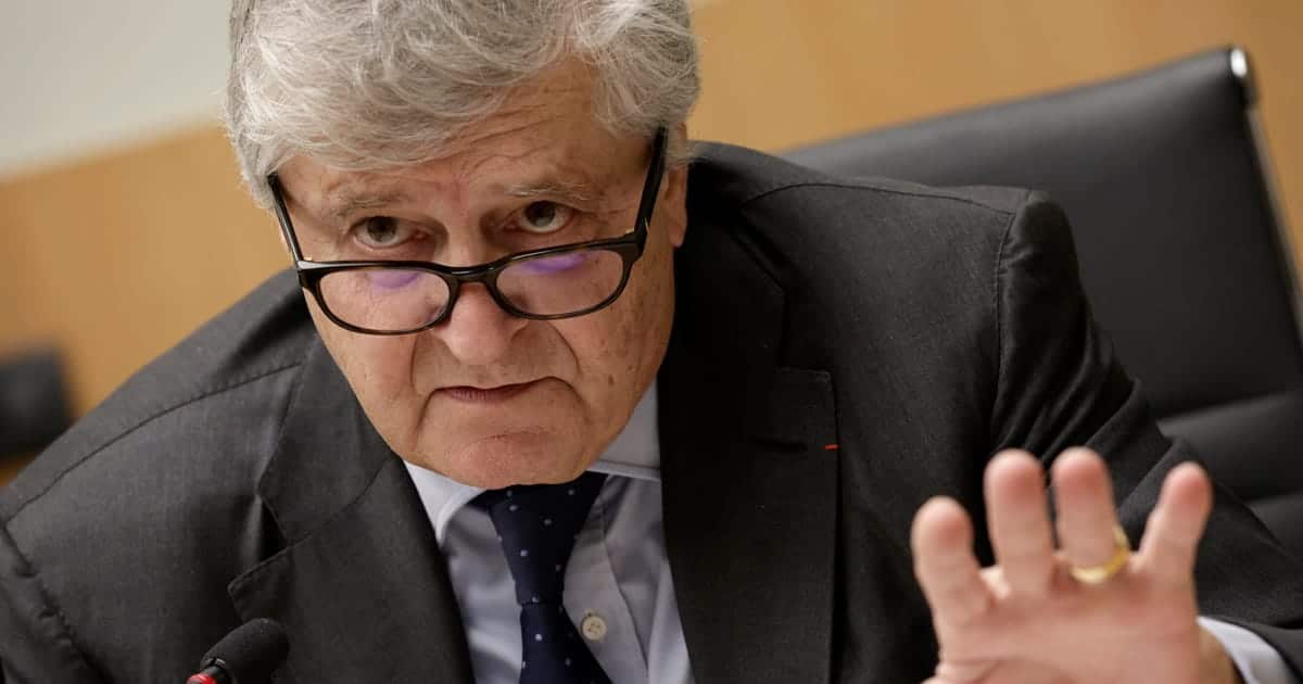 Prancūzijos ministras nustebino: ragina ES kopijuoti Trumpo muitus Kinijai