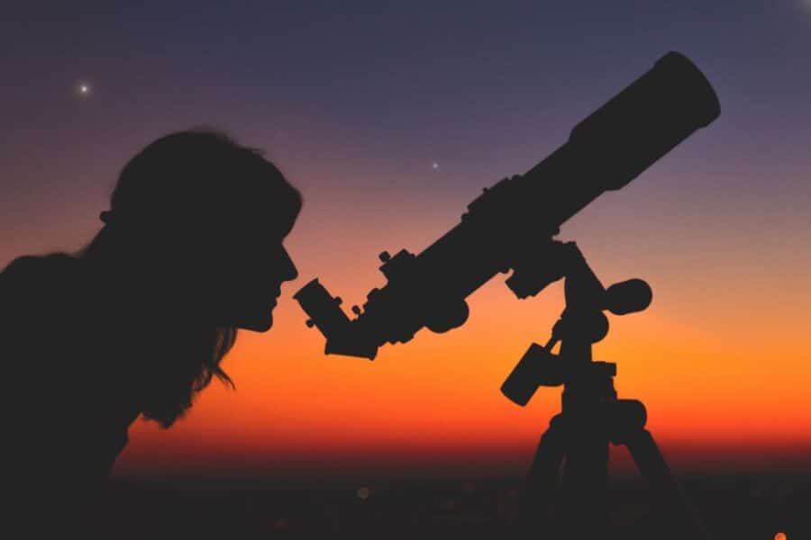 Planetų paradas grįžta: Merkurijus, Venera, Jupiteris ir Saturnas matomi plika akimi