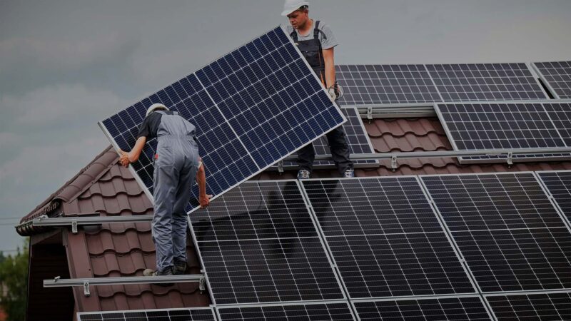 Saulės elektrinės keisis iš esmės: ši nauja technologija žada tikrą revoliuciją