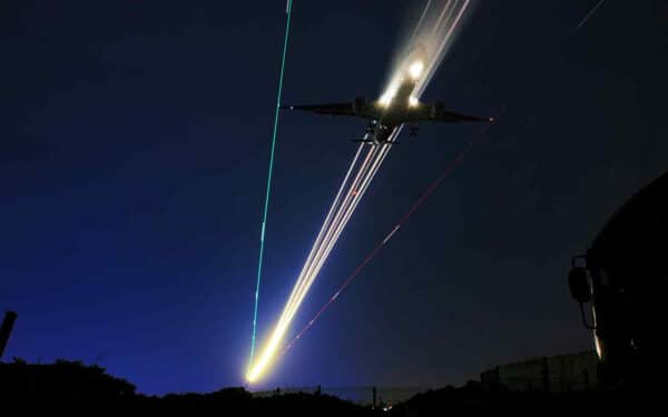 Saulės energijos perdavimas lazeriu iš dangaus: „Overview Energy” atliko istorinį bandomąjį skrydį