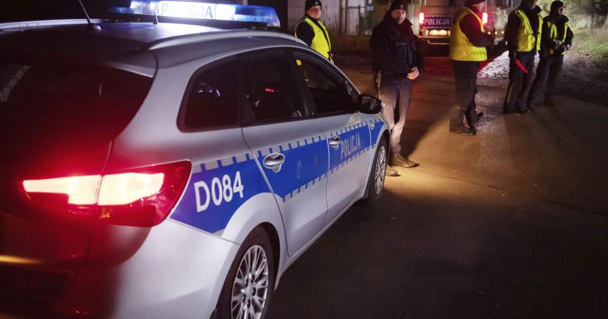 Smurtas dėl traškučių: pora sumušė kasininkę ir įžeidinėjo dėl tautybės