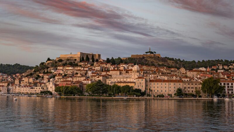 Milijonai eurų energetikai: 450 mln. eurų paketas užšaldo tarifus iki rugsėjo