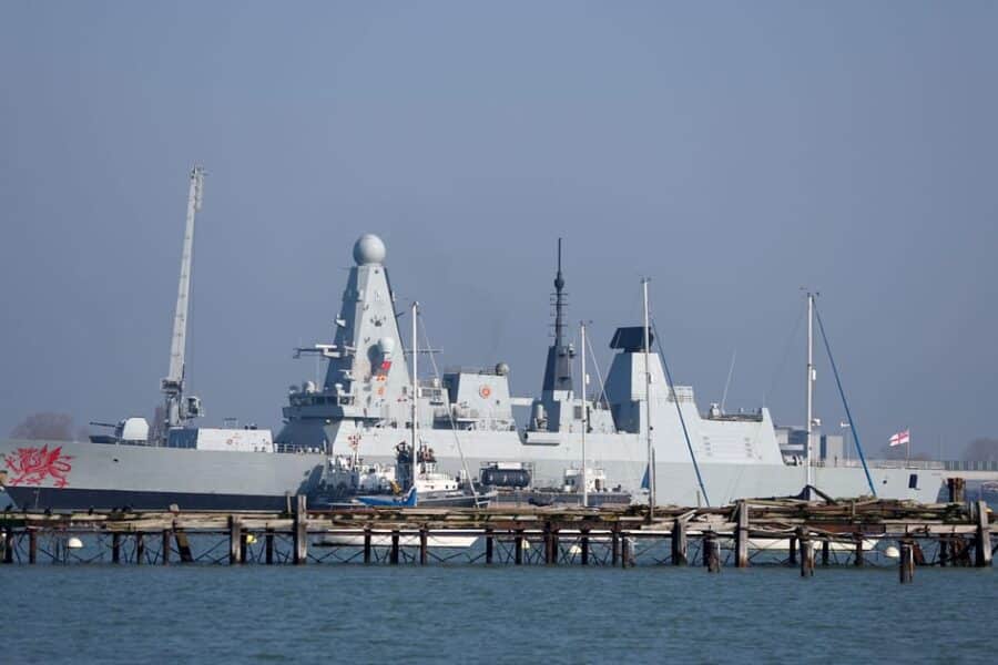 Kipras tampa Europos gynybiniu frontu: keturios šalys telkia karo laivus, naikintuvus ir oro gynybą