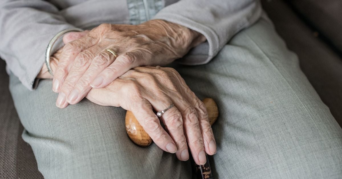 Teisingumas pasivijo po dešimtmečių: 80-metė kalės už nusikaltimus prieš nepilnametį