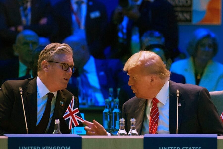 Trumpas spaudžia, Londonas atsisako: ar tarp sąjungininkų bręsta rimtas konfliktas?