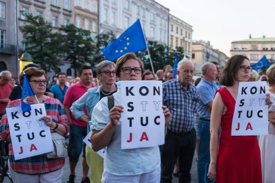 TEA siunčia svarbų perspėjimą: vien tiekimo nepakaks, laukia labai sunkūs laikai - Konfliktas Irane Nafta Naftos kaina Tarptautine energetikos
