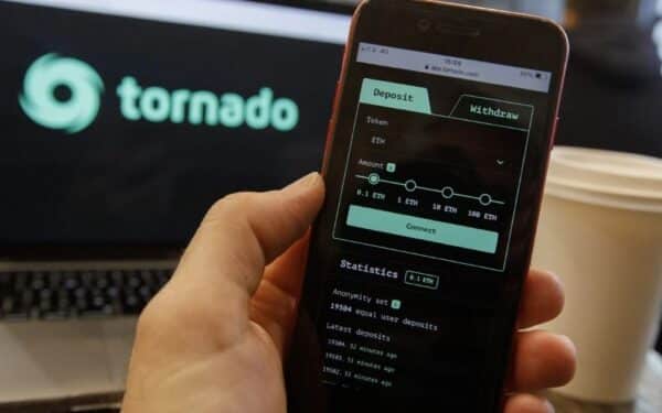 „Tornado Cash“ kūrėjas vėl stos prieš teismą, gresia iki 40 metų kalėjimo