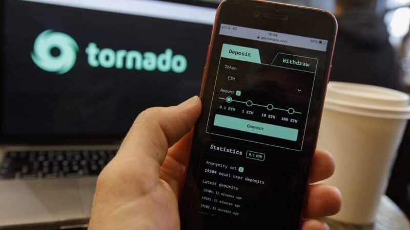 „Tornado Cash“ kūrėjas vėl stos prieš teismą, gresia iki 40 metų kalėjimo