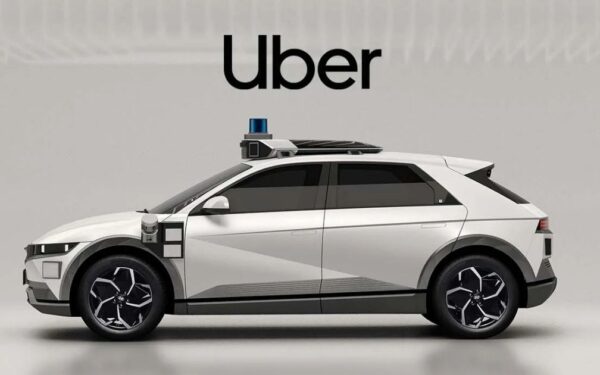 „Uber“ kloja milijardą į „Rivian“: 50 tūkst. robotaksi planas iki 2031-ųjų – startas jau aiškus