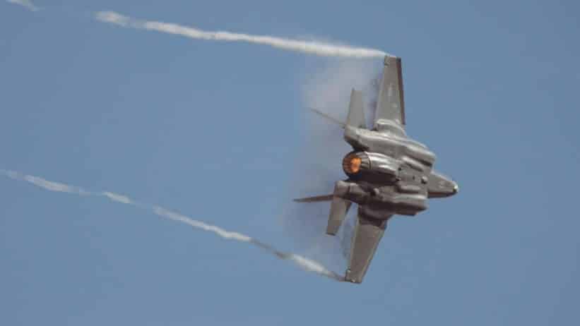 Izraelio karas su Iranu grasina įtraukti visą regioną