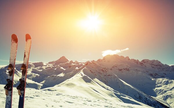 Žiemos pasaka baigėsi, tačiau kalnuose prasideda visai kitas gyvenimas