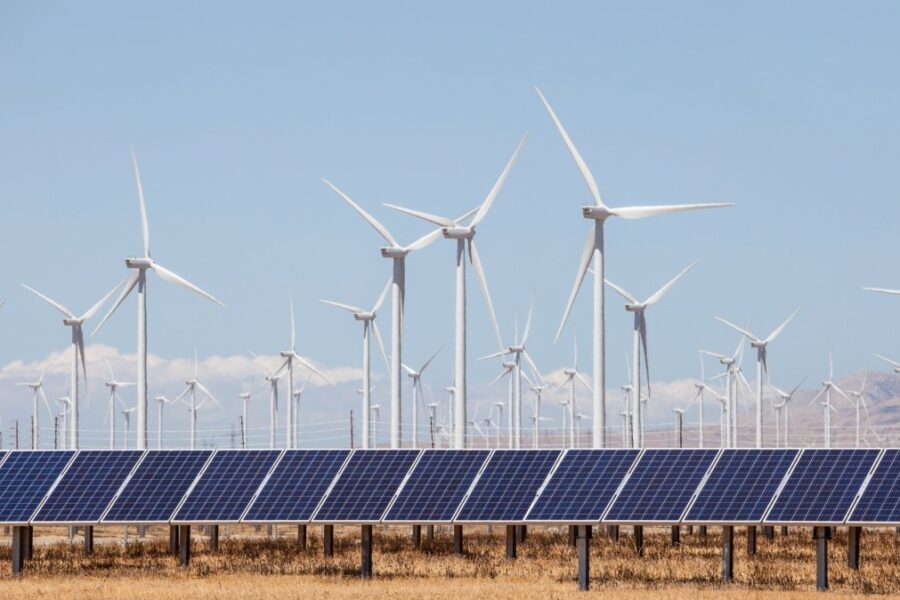 JAV atsinaujinanti energetika pirmą kartą aplenkė dujines elektrines