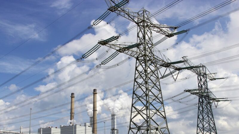 Pavojingas signalas: elektros paklausa kyla greičiau nei infrastruktūra spėja vytis