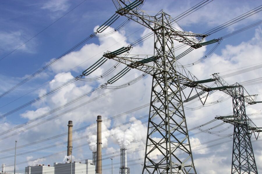 Pavojingas signalas: elektros paklausa kyla greičiau nei infrastruktūra spėja vytis